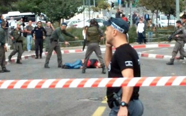 Screenshot from Channel 2 of the site of the stabbing attack in Jerusalem on October 30, 2015. Screenshot from Channel 2 of the site of the stabbing attack in Jerusalem on October 30, 2015.