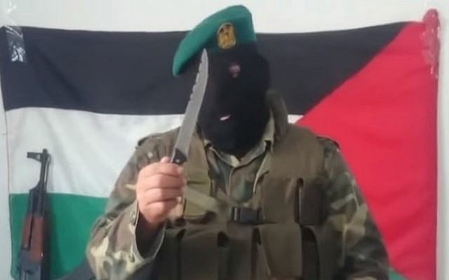 A masked man instructs Palestinians on how to sharpen knives for stabbings (MEMRI/YouTube clip) A masked man instructs Palestinians on how to sharpen knives for stabbings (MEMRI/YouTube clip)