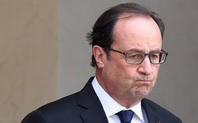 French President Francois Hollande at the Elysee palace in Paris, November 17, 2015. (AFP/DOMINIQUE FAGET)