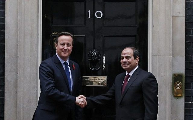 British Prime Minister David Cameron shakes hands with Egyptian President Abdel Fattah al-Sissi as he welcomes him to 10 Downing Street in central London on November 5, 2015. (AFP / ADRIAN DENNIS) British Prime Minister David Cameron shakes hands with Egyptian President Abdel Fattah al-Sissi as he welcomes him to 10 Downing Street in central London on November 5, 2015. (AFP / ADRIAN DENNIS)