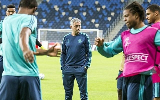 Chelsea's Portuguese head coach Jose Mourinho oversees a training session at the Sammy Ofer Stadium in the Israeli coastal city of Haifa on November 23, 2015, on the eve of their UEFA Champions League group G football match against Maccabi Tel Aviv. (AFP/ JACK GUEZ)