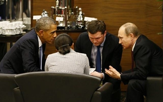 US President Barack Obama (left) and Russian President Vladimir Putin (right) meet on the sidelines of the G20 summit in Antalya, on November 15, 2015. (AFP/Pool)