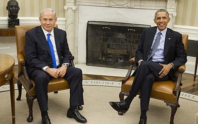 US President Barack Obama, right, and Israeli Prime Minister Benjamin Netanyahu hold a meeting in the Oval Office of the White House in Washington, DC, November 9, 2015. (AFP PHOTO / SAUL LOEB)