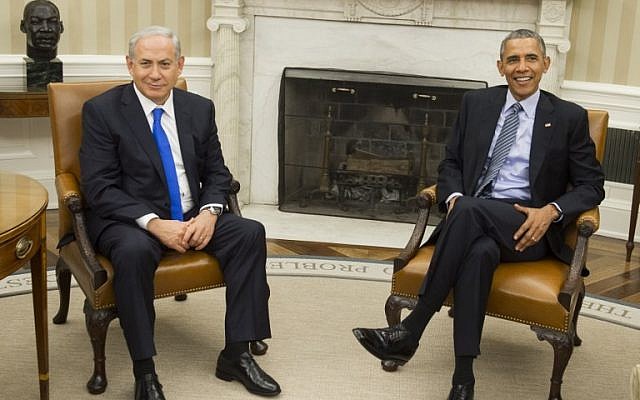US President Barack Obama, right, and Israeli Prime Minister Benjamin Netanyahu hold a meeting in the Oval Office of the White House in Washington, DC, November 9, 2015. (AFP PHOTO / SAUL LOEB) US President Barack Obama, right, and Israeli Prime Minister Benjamin Netanyahu hold a meeting in the Oval Office of the White House in Washington, DC, November 9, 2015. (AFP PHOTO / SAUL LOEB)