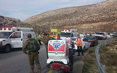 Scene of a bus crash in the West Bank that left at least one dead and dozens injured on November 26, 2015. (Medabrim Communications/United Hatzalah)