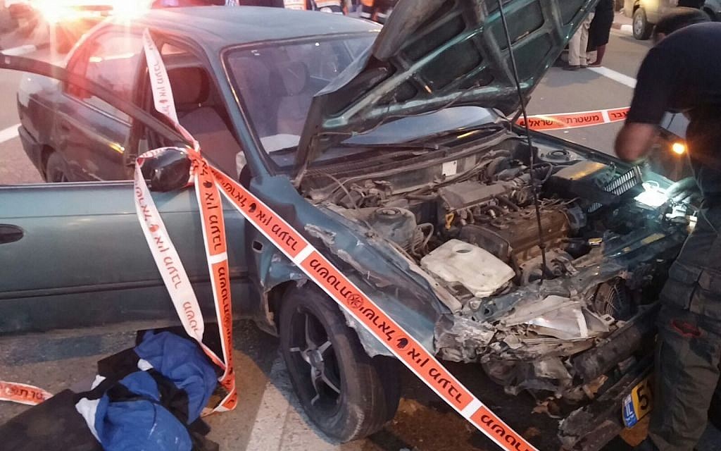 Police at the scene of a shooting attack in the Etzion bloc in the West Bank on November 19, 2015 (Etzion Regional Council) Police at the scene of a shooting attack in the Etzion bloc in the West Bank on November 19, 2015 (Etzion Regional Council)