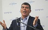 Former IDF chief of staff Gabi Ashkenazi in Tel Aviv on March 24, 2015. (Flash90)