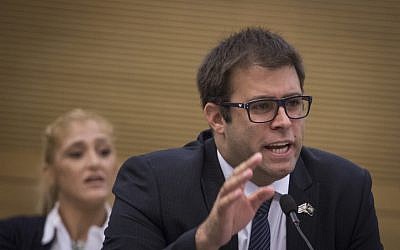 Likud MK Oren Hazan in the Knesset, on October 26, 2015. (Hadas Parush/Flash90)