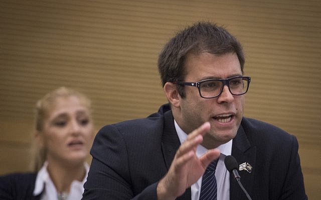 Likud MK Oren Hazan in the Knesset, on October 26, 2015. (Hadas Parush/Flash90)