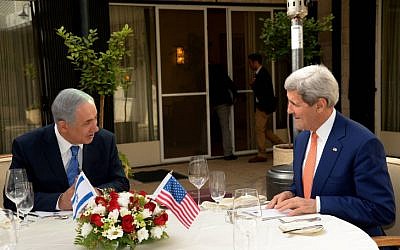 US Secretary of State, John Kerry, meets with Prime Minister Benjamin Netanyahu, at PM Netanyahu's residence in Jerusalem, during an official visit to the region, on November 24, 2015.(Haim Zach/GPO)