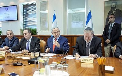 Prime Minister Benjamin Netanyahu leads the weekly government meeting, at the Prime Minister's Office in Jerusalem on November 29, 2015. (Emil Salman/Pool) Prime Minister Benjamin Netanyahu leads the weekly government meeting, at the Prime Minister's Office in Jerusalem on November 29, 2015. (Emil Salman/Pool)
