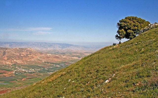 Mount Kabir and the Tirza Valley in the northern West Bank. (Tamar Hayardeni/Wikimedia Commons)