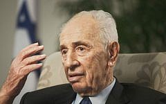 Former president Shimon Peres speaks during an interview with The Associated Press in Jerusalem, November 2, 2015. (AP/Dan Balilty)