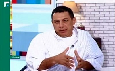 IJMA3 Secretary General Nizar Zakka speaks to Lebanon's Future TV in July 2015. (Screen capture: Future Television Studios/Facebook)