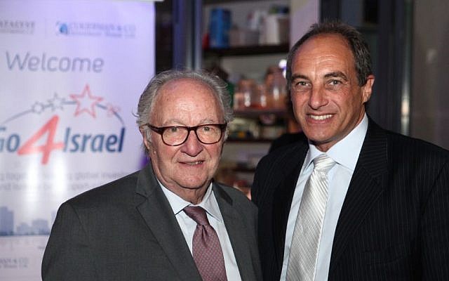 Roger (L) and Edouard Cukierman at the Go4Israel conference, October 26, 1015 (Courtesy)