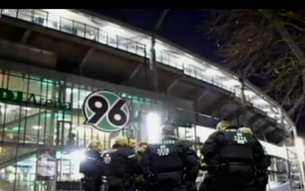 German security forces outside the stadium in Hanover where Germany and the Netherlands were scheduled to play a friendly soccer match on November 17, 2015. The match was canceled due to a security threat. (screen capture: Channel 2)