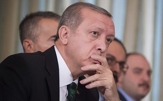 Turkish President Recep Tayyip Erdogan looks on at the US Chief of Missions Residence during a bilateral meeting December 1, 2015. (AFP PHOTO / JIM WATSON) Turkish President Recep Tayyip Erdogan looks on at the US Chief of Missions Residence during a bilateral meeting December 1, 2015. (AFP PHOTO / JIM WATSON)