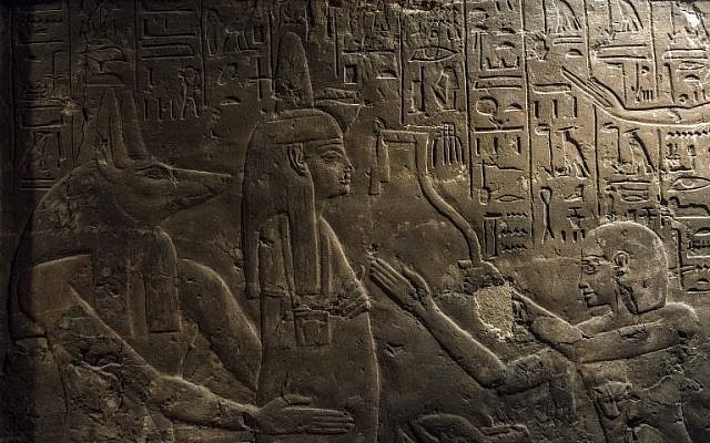 A picture shows a relief inside the tomb of Maia, the wet-nurse of legendary Egyptian boy king Tutankhamun, in Saqqara, about 35 kilometers south of Cairo on December 20, 2015. (AFP/KHALED DESOUKI) A picture shows a relief inside the tomb of Maia, the wet-nurse of legendary Egyptian boy king Tutankhamun, in Saqqara, about 35 kilometers south of Cairo on December 20, 2015. (AFP/KHALED DESOUKI)