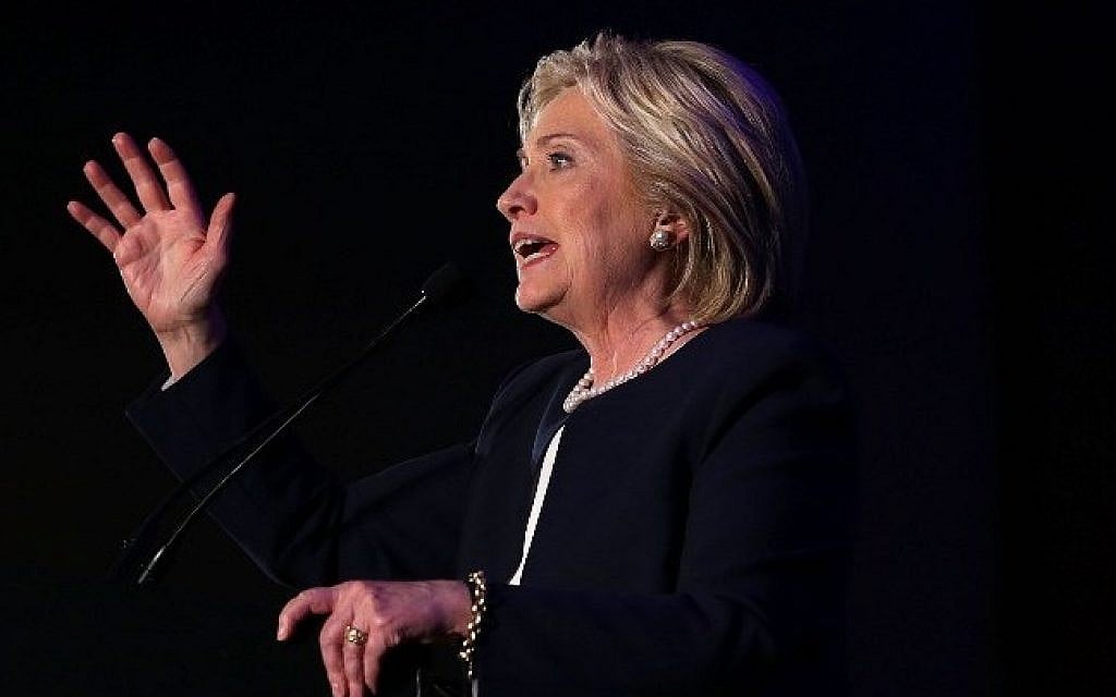 Democratic presidential candidate Hillary Clinton speaks during a 'Women for Hillary' fundraiser November 30, 2015 in Washington, DC. (Alex Wong/Getty Images/AFP)