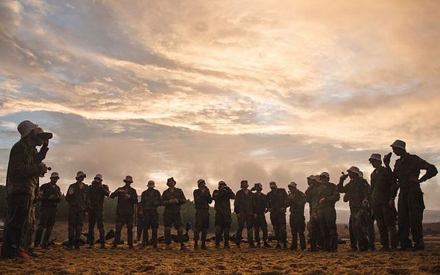 Illustration. IDF recruits. (IDF Spokesperson's Unit/Flickr) Illustration. IDF recruits. (IDF Spokesperson's Unit/Flickr)
