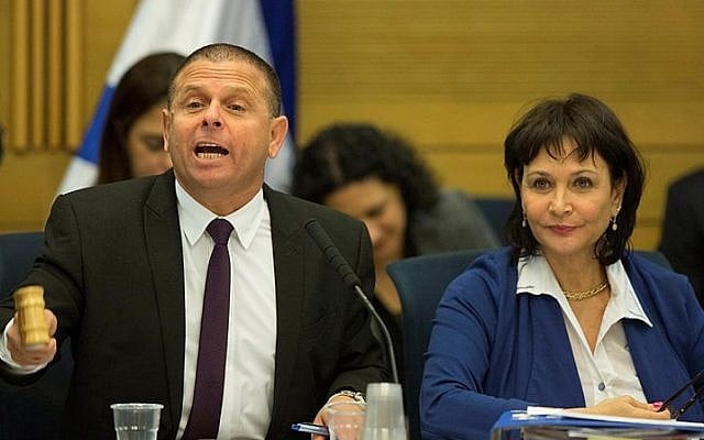 Chairman of the Knesset's Economic Affairs Committee, Eitan Cabel (L) reacts during in a committee meeting on December 8, 2015. (Yonatan Sindel/Flash90) Chairman of the Knesset's Economic Affairs Committee, Eitan Cabel (L) reacts during in a committee meeting on December 8, 2015. (Yonatan Sindel/Flash90)