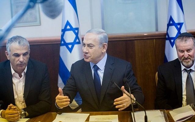 Prime Minister Benjamin Netanyahu (center) leads the weekly government conference, at the Prime Minister's Office in Jerusalem, December 13, 2015. (Yonatan Sindel/Flash90) Prime Minister Benjamin Netanyahu (center) leads the weekly government conference, at the Prime Minister's Office in Jerusalem, December 13, 2015. (Yonatan Sindel/Flash90)