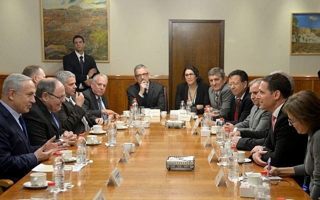 Dani Dayan, next to PM Netanyahu, meeting a delegation of eight Brazilian parliamentarians, November 2015 (GPO) Dani Dayan, next to PM Netanyahu, meeting a delegation of eight Brazilian parliamentarians, November 2015 (GPO)