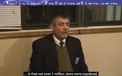 Rabbi Yosef Mizrahi during a weekly lecture in New York. (Screenshot from YouTube)