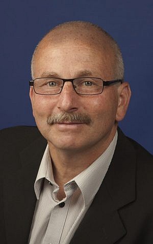 Jehoshua Kaufman (Nicklas Rudfell)