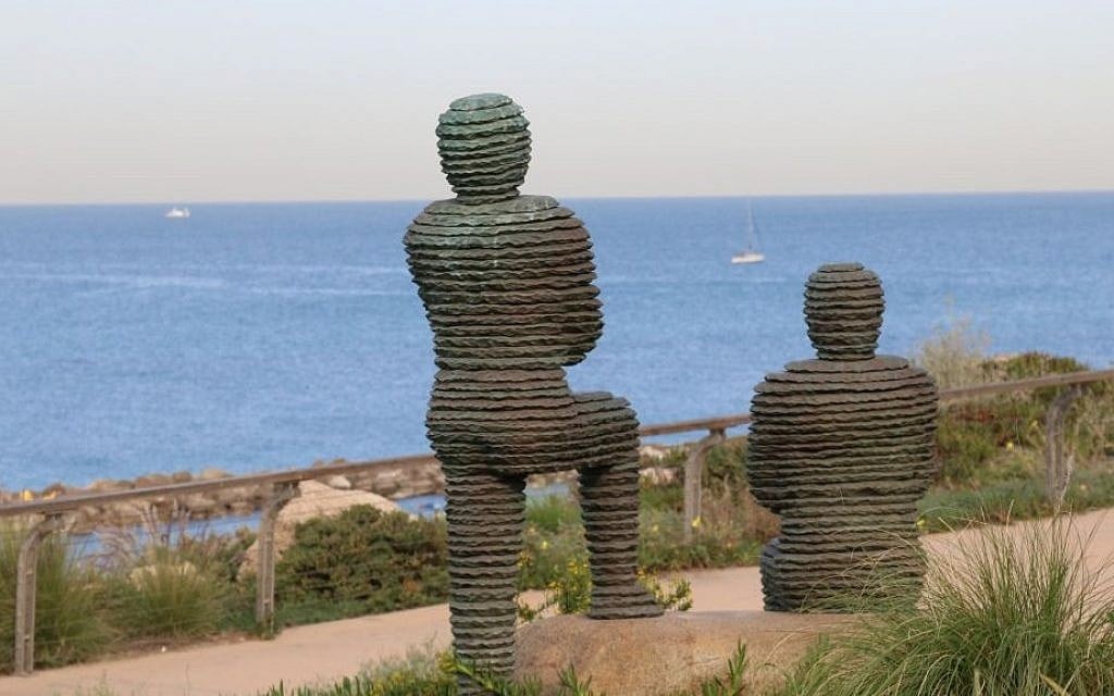 Bronze statues named for King Asa of Judah and King Yehoshafat of Israel peer out over the sea at Tel Aviv's Independence Park (Shmuel Bar-Am)