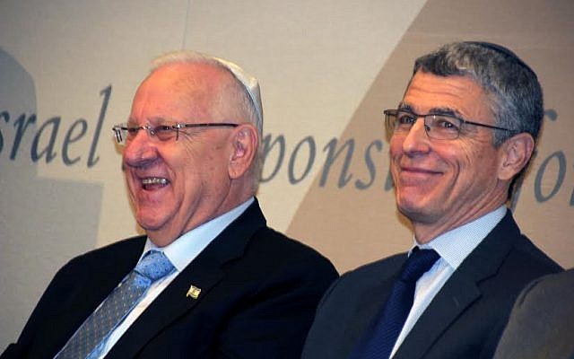 President Reuven Rivlin and Rabbi Rick Jacobs, the head of the Union for Reform Judaism, attend a meeting of American Jewish religious leaders in New York, Dec. 11, 2015. (Courtesy of the Union for Reform Judaism)