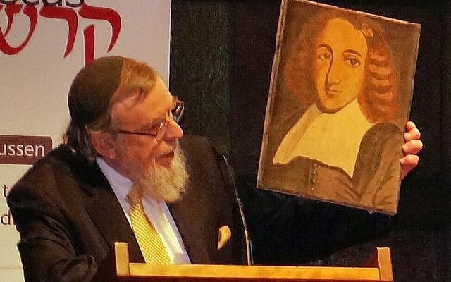 Dutch Portuguese Rabbi Nathan Lopes Cardozo arguing for the lifting of the ban on Baruch Spinoza, December 6, 2015. (Cnaan Liphshiz/JTA) Dutch Portuguese Rabbi Nathan Lopes Cardozo arguing for the lifting of the ban on Baruch Spinoza, December 6, 2015. (Cnaan Liphshiz/JTA)