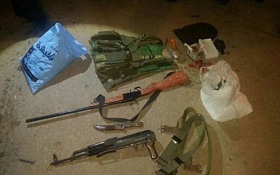 Weapons seized by IDF troops in overnight raids, December 23, 2015. (Photo by IDF Spokesmans Unit)