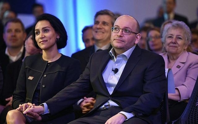 Freed Washington Post Tehran bureau chief Jason Rezaian (center) sits with his wife Yeganeh Salehi (left) during the inauguration of the Washington Post headquarters in Washington, DC, on January 28, 2016. (AFP/Mandel Ngan) Freed Washington Post Tehran bureau chief Jason Rezaian (center) sits with his wife Yeganeh Salehi (left) during the inauguration of the Washington Post headquarters in Washington, DC, on January 28, 2016. (AFP/Mandel Ngan)