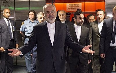 Iranian Foreign Minister Mohammad Javad Zarif arrives for the final plenary meeting at UN's IAEA headquarters in Vienna, Austria on July 14, 2015.  (AFP PHOTO/POOL/JOE KLAMAR)