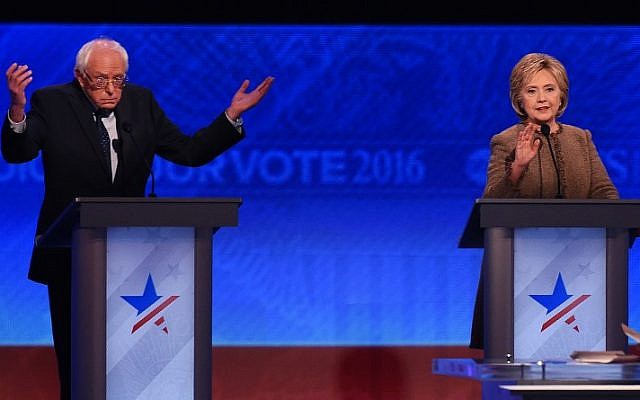 US Democratic presidential hopefuls Hillary Clinton (R) and Bernie Sanders participate in the Democratic Presidential Debate hosted by ABC News at Saint Anselm College in Manchester, New Hampshire, on December 19, 2015. (AFP PHOTO/JEWEL SAMAD) US Democratic presidential hopefuls Hillary Clinton (R) and Bernie Sanders participate in the Democratic Presidential Debate hosted by ABC News at Saint Anselm College in Manchester, New Hampshire, on December 19, 2015. (AFP PHOTO/JEWEL SAMAD)