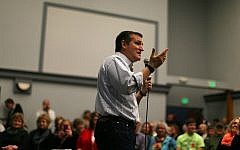 Republican presidential candidate Sen. Ted Cruz (R-Texas) speaks during a campaign event at the Heartland Acres Agribition Center on January 25, 2016 in Manchester, Iowa. (Joe Raedle/Getty Images/AFP)