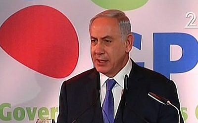 Prime Minister Benjamin Netanyahu addresses the foreign press at the Government Press Office in Jerusalem on Thursday, January 14, 2016 (screen capture: Channel 2)