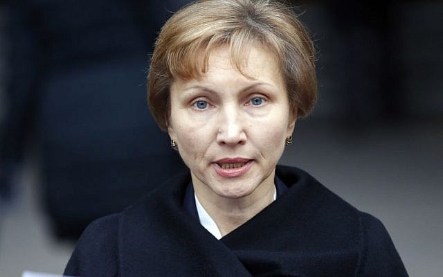 Marina Litvinenko, widow of former Russian spy Alexander Litvinenko, reads a statement outside the Royal Courts of Justice in London, Thursday, Jan. 21, 2016. (AP Photo/Frank Augstein) Marina Litvinenko, widow of former Russian spy Alexander Litvinenko, reads a statement outside the Royal Courts of Justice in London, Thursday, Jan. 21, 2016. (AP Photo/Frank Augstein)