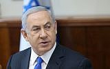 Prime Minister Benjamin Netanyahu leads the weekly government conference at the Prime Minister's Office in Jerusalem, on Sunday, January 10, 2016 (Alex Kolomoisky/POOL)
