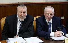Then-Cabinet secretary Avichai Mandelblit (L) seen with then-Attorney General Yehuda Weinstein (R) during the weekly government conference at PM Netanyahu's office in Jerusalem on January 31, 2016. (Amit Shabi/POOL)