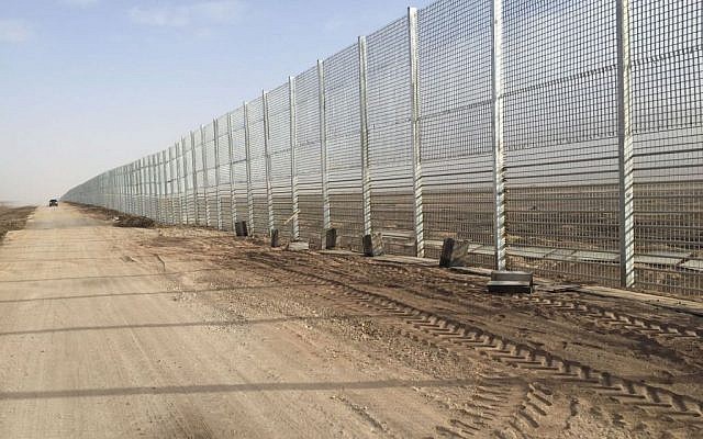 A section of the Israel-Jordan security fence, constructed in January 2016 (Defense Ministry)
