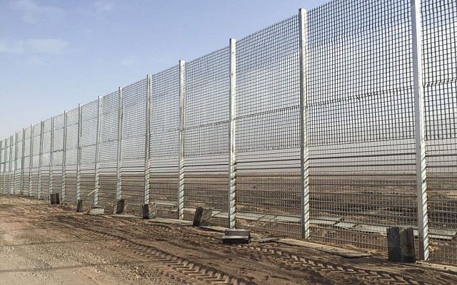 A section of the Israel-Jordan security fence, constructed in January 2016. (Ministry of Defense)