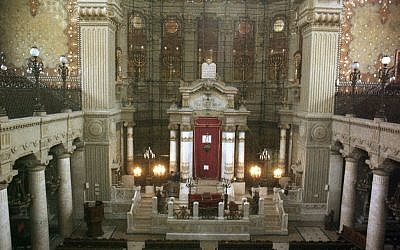 A March 26, 1986, photo showing an interior view of the Great Synagogue of Rome. (AP Photo/File)