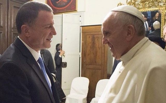 Knesset Speaker MK Yuli Edelstein meets with Pope Francis in Rome, January 17, 2015. (Knesset spokesperson) Knesset Speaker MK Yuli Edelstein meets with Pope Francis in Rome, January 17, 2015. (Knesset spokesperson)