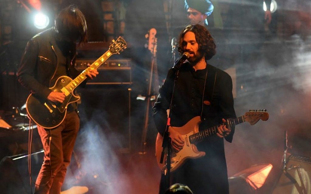 Shye Ben-Tzur, right, playing with Radiohead guitarist Jonny Greenwood at the Sacred Jerusalem Festival, September 1, 2015. (Noam Chojnowski/via JTA) Shye Ben-Tzur, right, playing with Radiohead guitarist Jonny Greenwood at the Sacred Jerusalem Festival, September 1, 2015. (Noam Chojnowski/via JTA)