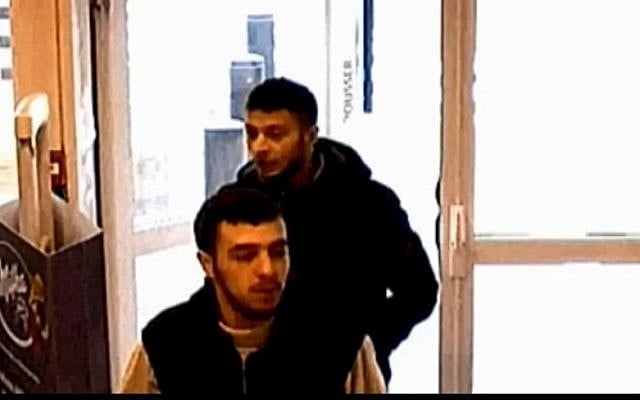Salah Abdeslam, suspected of involvement in the November 13, 2015. terror attacks in Paris, with his friend Hamza Attou seen entering a convenience store at 9:45 a.m. on 14 November near the France-Belgium border.  (Screen capture: BFM TV)