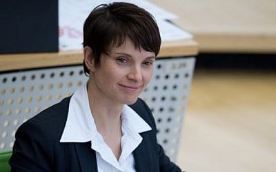 Chiarwoman of German populist party Alternative for Germany (AfD) Frauke Petry is pictured on February 3, 2016 at the Saxony state parliament in Dresden. (AFP / dpa / Arno Burgi)