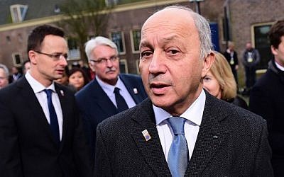 France's Foreign Minister Laurent Fabius arrives to take part in an EU Council foreign ministers meeting in Amsterdam, on February 5, 2016. (AFP / EMMANUEL DUNAND)
