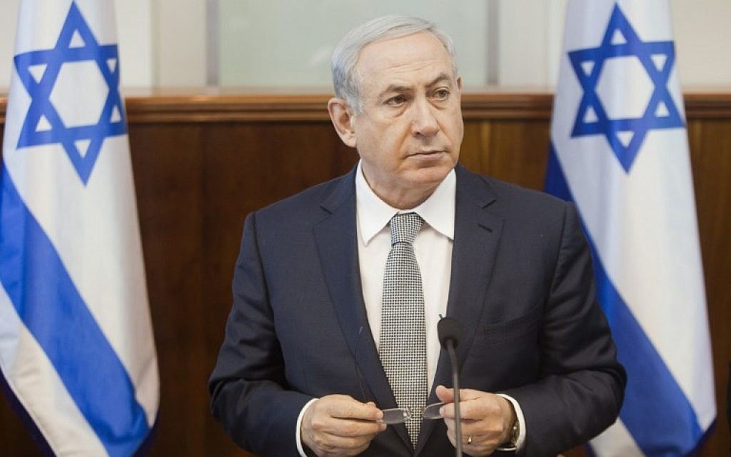 Prime Minister Benjamin Netanyahu attends the weekly cabinet meeting at the PM's office in Jerusalem on February 14, 2016.  (AFP/POOL/DAN BALILTY)